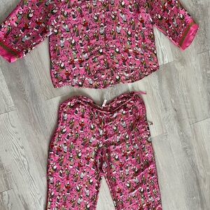 Josie silky pjs's all over Asian lady print adjustable waist 2 pc pajamas
